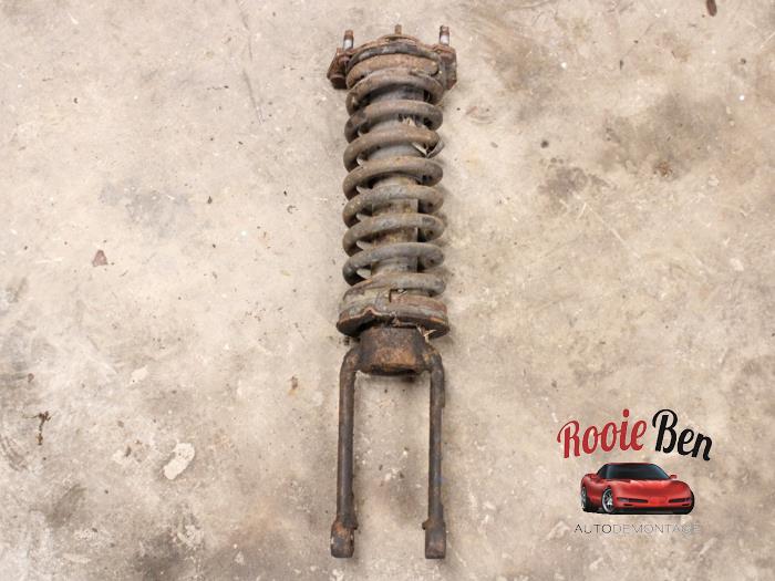 Front shock absorber rod, left from a Jeep Cherokee/Liberty (KJ) 2.8 CRD 16V 2006