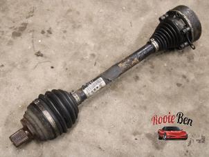 Used Front drive shaft, left Volkswagen Scirocco (137/13AD) 1.4 TSI 160 16V Price on request offered by Rooie Ben autodemontage