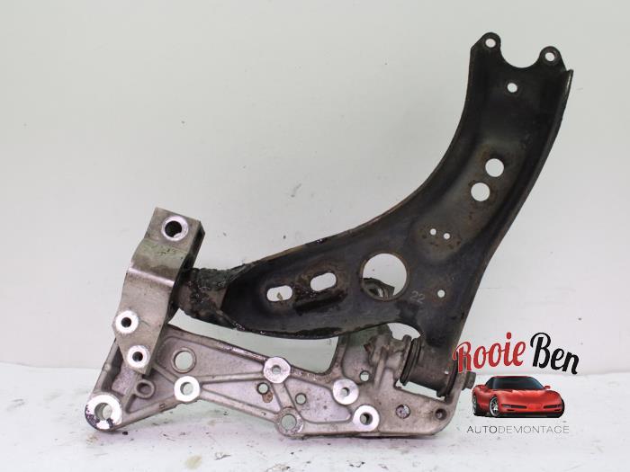 Front wishbone, right from a Volkswagen Scirocco (137/13AD) 1.4 TSI 160 16V 2010