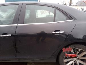 Used Rear door 4-door, left Chevrolet Malibu 2.0 D 16V Price on request offered by Rooie Ben autodemontage