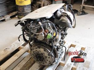 Engine from a Renault Laguna III Estate (KT) 2.0 dCi 16V 150 2010