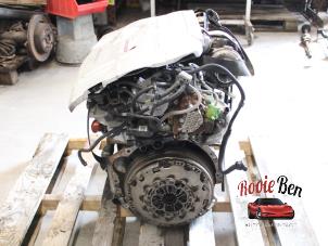 Engine from a Renault Laguna III Estate (KT) 2.0 dCi 16V 150 2010