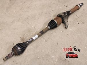 Used Front drive shaft, right Renault Clio IV (5R) 1.5 Energy dCi 90 FAP Price on request offered by Rooie Ben autodemontage