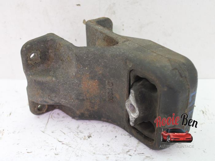 Gebrauchte Motorlager Dodge Ram 3500 Standard Cab (DR/DH/D1/DC/DM) 5.7 V8 Hemi 1500 4x2 Preis € 25,00 Margenregelung angeboten von Rooie Ben autodemontage