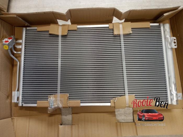 Nya AC-radiator Mercedes Viano (639) Pris € 121,00 Inklusive moms erbjuds av Rooie Ben autodemontage