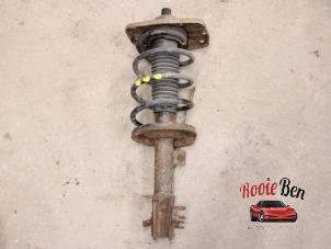 Used Front shock absorber rod, right Peugeot 807 2.0 HDi 16V 120 Price € 50,00 Margin scheme offered by Rooie Ben autodemontage