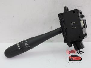 Used Steering column stalk Chrysler Voyager/Grand Voyager (RG) 2.4 16V Price on request offered by Rooie Ben autodemontage