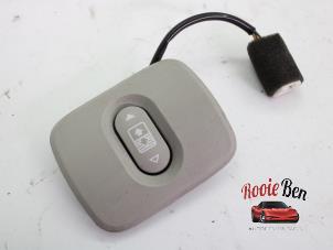 Used Sunroof switch Nissan Qashqai (J10) 1.6 16V Price on request offered by Rooie Ben autodemontage