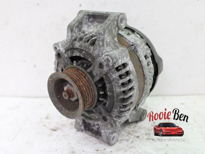Begagnade Dynamo Chrysler Voyager/Grand Voyager (RG/RS) 2.4 16V Pris € 40,00 Marginaltabell erbjuds av Rooie Ben autodemontage