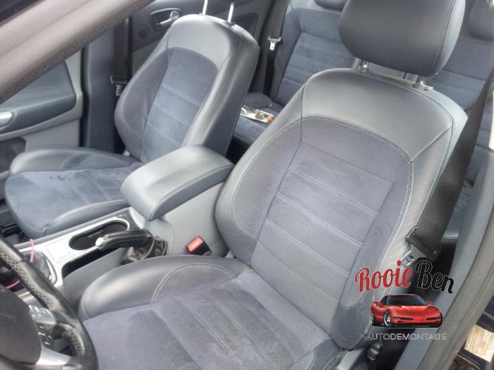 Ford mondeo hotsell 3 car seats