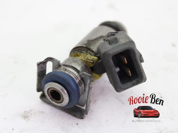 Injector (petrol injection) from a Jeep Compass (MP) 1.4 Multi Air2 16V 4x4 2019