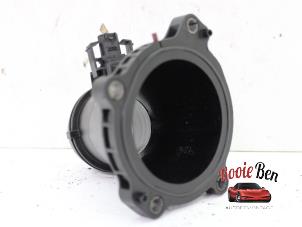 Engine temperature sensor from a Mercedes-Benz A (W176) 2.2 A-220 d 16V 2017