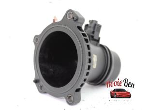 Engine temperature sensor from a Mercedes-Benz A (W176) 2.2 A-220 d 16V 2017