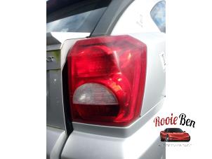 Gebrauchte Rücklicht rechts Dodge Caliber 2.0 16V Preis auf Anfrage angeboten von Rooie Ben autodemontage