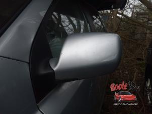 Used Wing mirror, left Kia Carnival/Grand Carnival 3 2.9 CRDi 16V VGT Price on request offered by Rooie Ben autodemontage