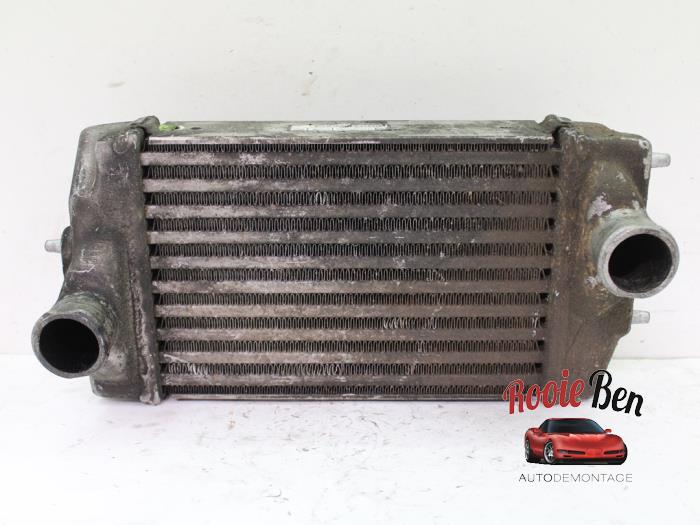 Usagé Intercooler Chrysler Voyager/Grand Voyager (RG/RS) 2.5 CRD 16V Prix € 45,00 Règlement à la marge proposé par Rooie Ben autodemontage