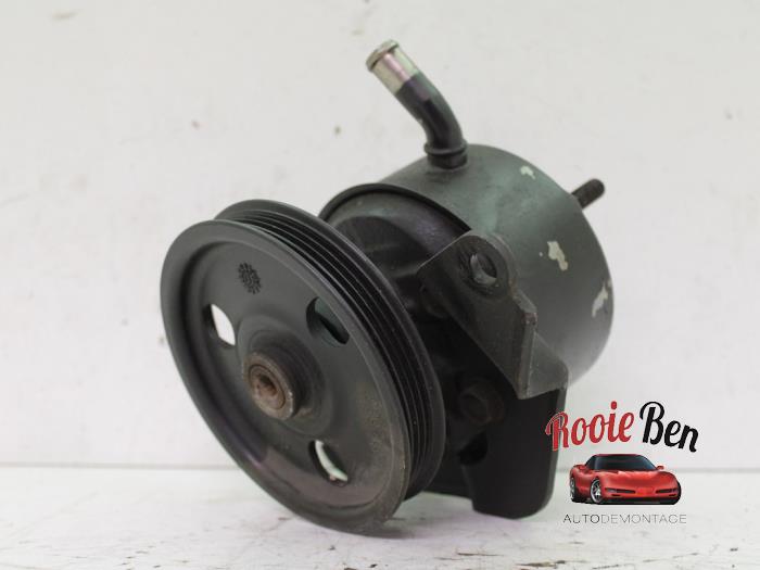 Usagé Pompe de direction Chrysler Voyager/Grand Voyager (RG/RS) 2.4 16V Prix € 40,00 Règlement à la marge proposé par Rooie Ben autodemontage