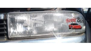 Używane Reflektor lewy Chevrolet Blazer 4.3 ZR2/Mid 4x4 Cena na żądanie oferowane przez Rooie Ben autodemontage