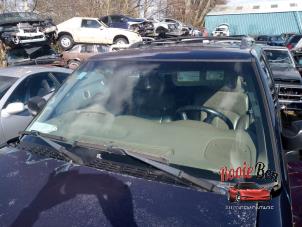 Gebrauchte Windschutzscheibe Chevrolet Blazer 4.3 ZR2/Mid 4x4 Preis auf Anfrage angeboten von Rooie Ben autodemontage