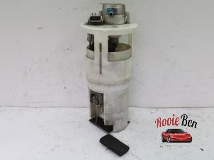 Used Electric fuel pump Chrysler 300 M 3.5 V6 24V Price on request offered by Rooie Ben autodemontage