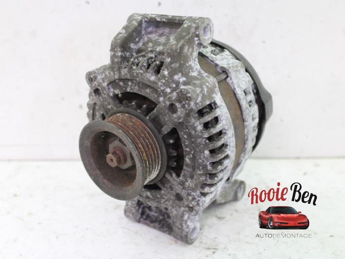 Begagnade Dynamo Chrysler Voyager/Grand Voyager (RG/RS) 2.4 16V Pris € 25,00 Marginaltabell erbjuds av Rooie Ben autodemontage