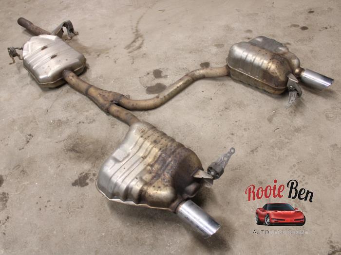 Exhaust central + rear silencer from a Audi Q5 (8RB) 2.0 TFSI 16V Quattro 2008
