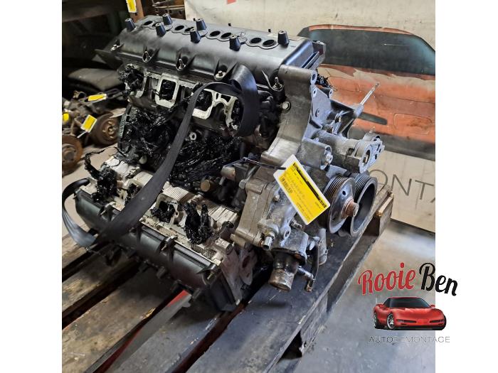 Engine from a RAM 1500 Crew Cab (DS) 5.7 Hemi V8 4x4 2020