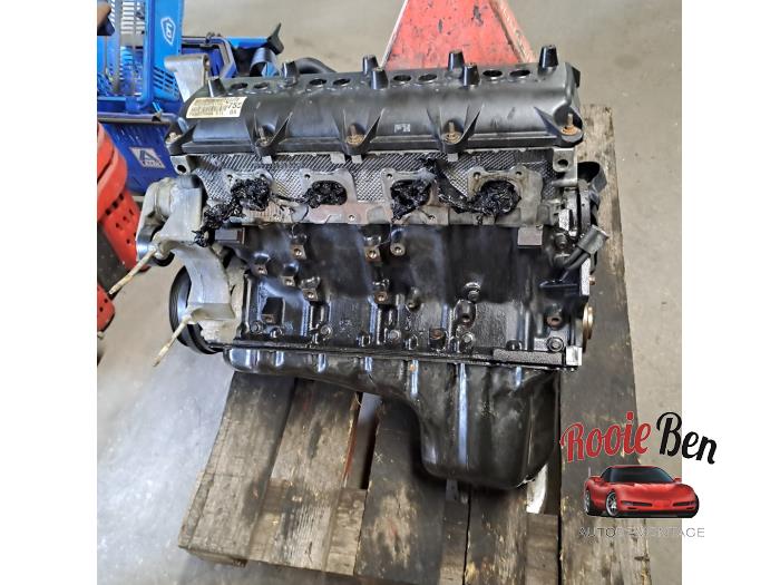 Engine from a RAM 1500 Crew Cab (DS) 5.7 Hemi V8 4x4 2020