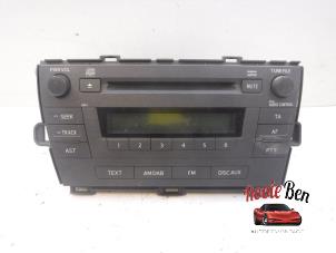 Używane Radioodtwarzacz CD Toyota Prius (ZVW3) 1.8 16V Cena na żądanie oferowane przez Rooie Ben autodemontage