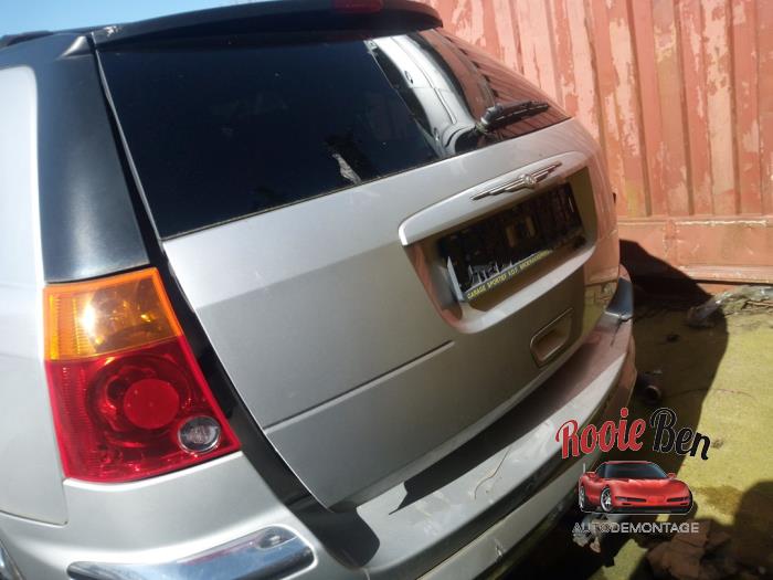 Używane Tylna klapa Chrysler Pacifica 3.5 V6 24V Cena € 200,00 Procedura marży oferowane przez Rooie Ben autodemontage