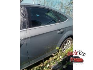 Used Rear door 4-door, left Ford Mondeo IV 2.3 16V Price on request offered by Rooie Ben autodemontage