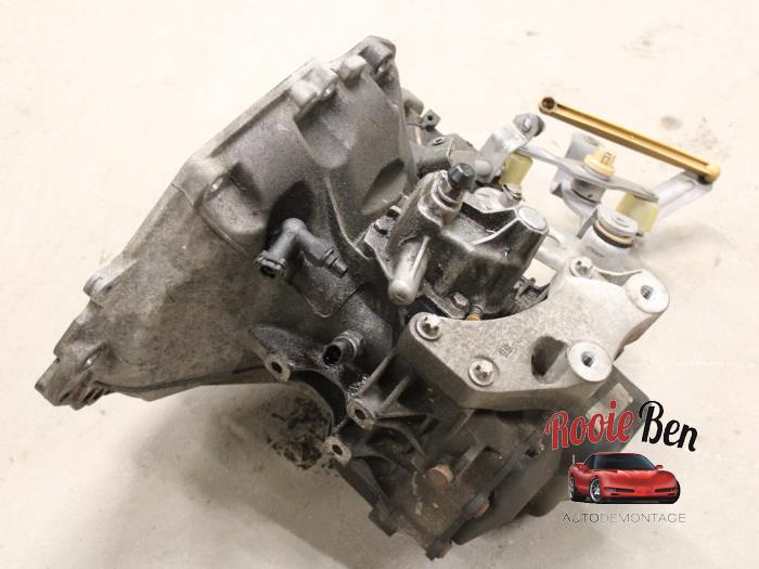 Gearbox Opel Corsa E 1.4 16V - 24581814 B14XEL F17