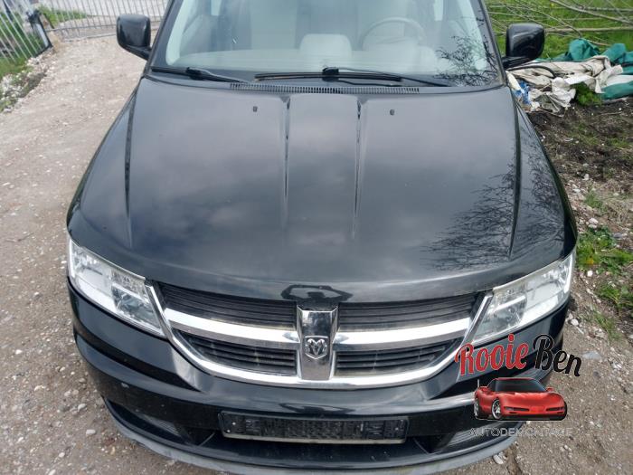 Używane Maska Dodge Journey 2.4 16V Cena € 150,00 Procedura marży oferowane przez Rooie Ben autodemontage