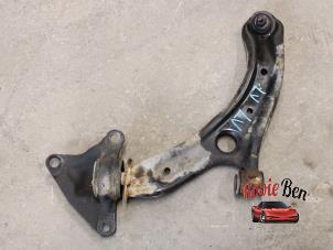 Used Front wishbone, left Honda Insight (ZE2) 1.3 16V VTEC Price on request offered by Rooie Ben autodemontage