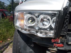 Used Headlight, right Dodge Ram 3500 Standard Cab (DR/DH/D1/DC/DM) 5.7 V8 Hemi 1500 4x2 Price on request offered by Rooie Ben autodemontage