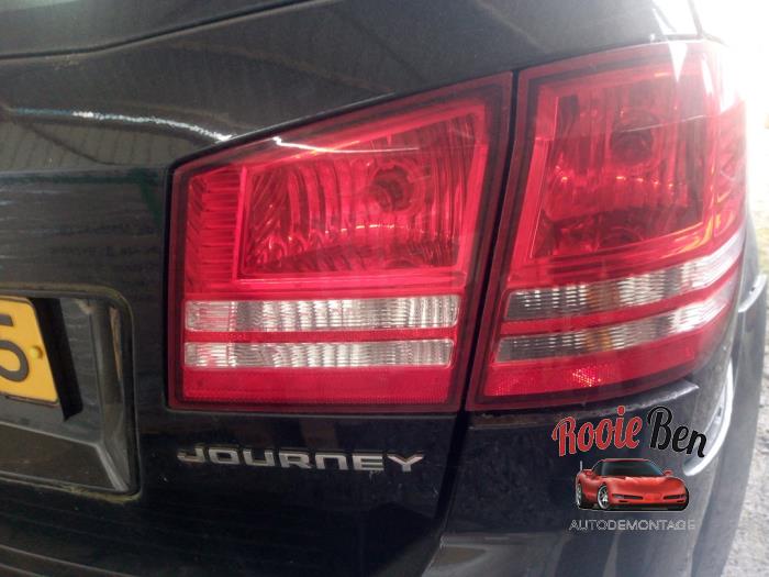 Tylne swiatlo pozycyjne prawe z Dodge Journey 2.4 16V Eco+ 2009