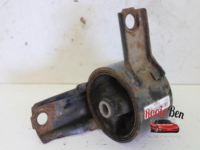 Used Engine mount Jeep Compass (PK) 2.2 CRD 16V 4x4 Price € 50,00 Margin scheme offered by Rooie Ben autodemontage