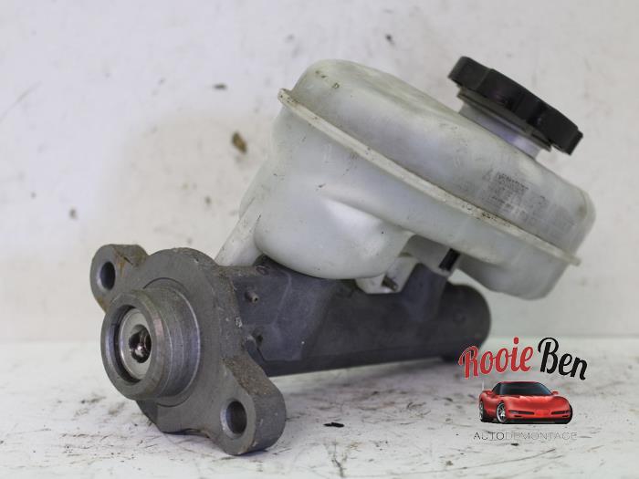 Used Master cylinder Cadillac CTS I 3.6 V6 24V Price € 50,00 Margin scheme offered by Rooie Ben autodemontage