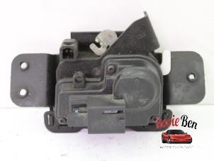 Used Tailgate lock mechanism Jeep Compass (PK) 2.2 CRD 16V 4x4 Price on request offered by Rooie Ben autodemontage