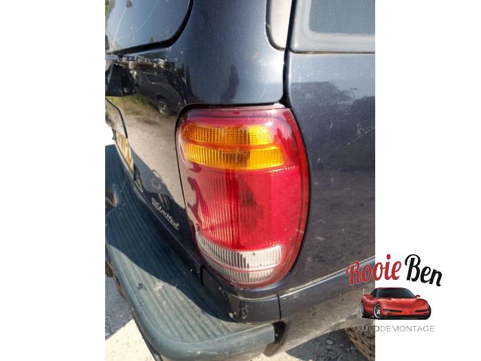 Taillight, right from a Ford (USA) Explorer (UN105/150) 4.0 V-6 4x4 2001