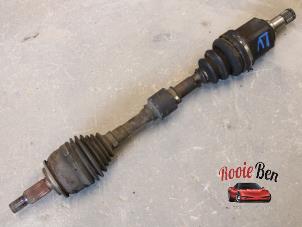 Used Front drive shaft, left Mitsubishi Grandis (NA) 2.4 16V MIVEC Price € 75,00 Margin scheme offered by Rooie Ben autodemontage