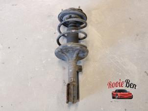 Used Front shock absorber rod, left Mitsubishi Grandis (NA) 2.4 16V MIVEC Price on request offered by Rooie Ben autodemontage
