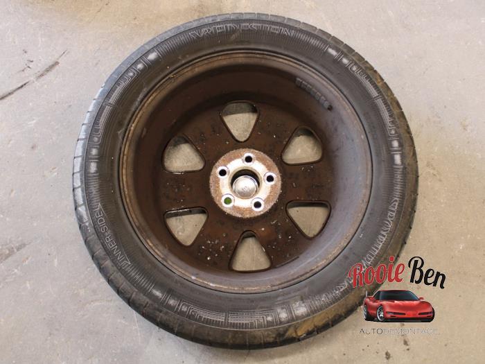 Pt Cruiser Metal Rims Sport rims set + tires - Steel OEM - Rooie Ben autodemontage
