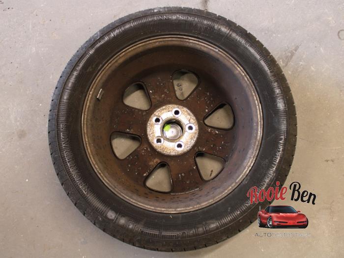 Pt Cruiser Metal Rims Sport rims set + tires - Steel OEM - Rooie Ben autodemontage