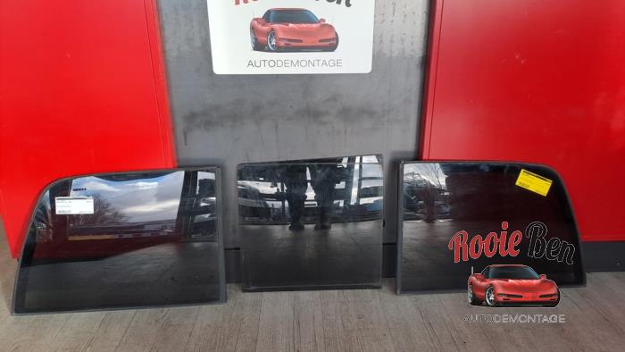 Używane Szyba tylna Dodge Ram 1500 (BR/BE) 5.2 4x2 Cena na żądanie oferowane przez Rooie Ben autodemontage