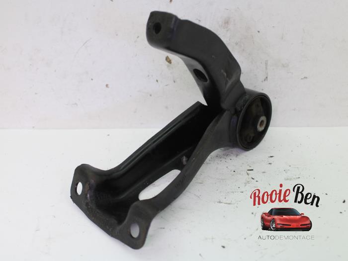 Engine mount from a Jeep Compass I (MK49) 2.4 16V 4x4 2009