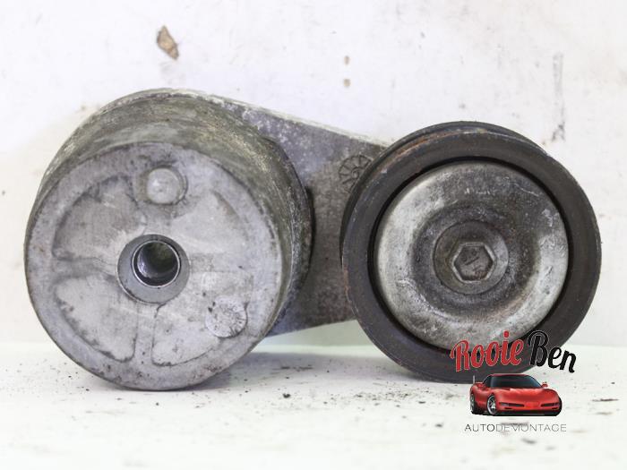 Usados Rodillo tensor correa múltiple Cadillac SRX 4.6 V8 32V AWD Precio € 15,00 Norma de margen ofrecido por Rooie Ben autodemontage