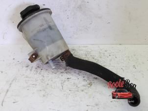 Used Power steering fluid reservoir Ford Usa Explorer (U152) 4.0 V6 4x4 Price on request offered by Rooie Ben autodemontage