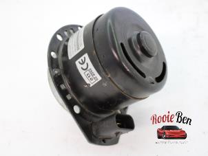 Used Fan motor Dodge Ram 3500 Standard Cab (DR/DH/D1/DC/DM) 4.7 V8 1500 4x2 Price on request offered by Rooie Ben autodemontage