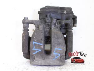 Used Rear brake calliper, left Mercedes GL (X166) 4.7 GL 450 V8 32V 4-Matic Price on request offered by Rooie Ben autodemontage